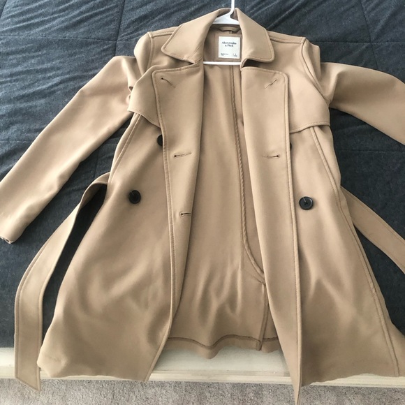 Abercrombie & Fitch Jackets & Blazers - Abercrombie&Fitch trench coat